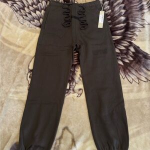 FEAR OF GOD ESSENTIAL Pants “Off black”